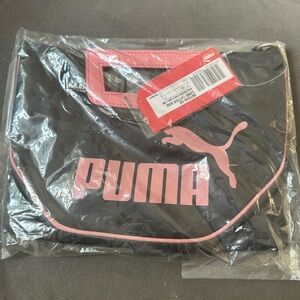 Puma grey clutch